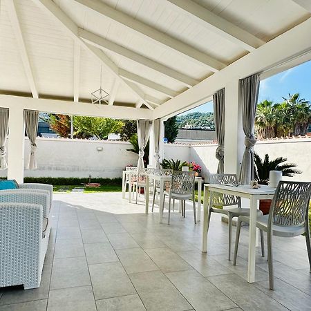 Invilla Bed&Breakfast - Quality Rooms Santa Maria di Castellabate Exterior foto