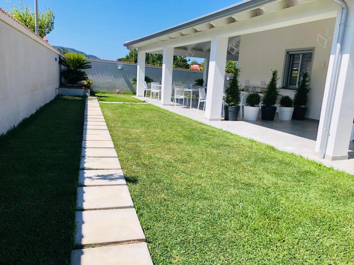 Invilla Bed&Breakfast - Quality Rooms Santa Maria di Castellabate Exterior foto