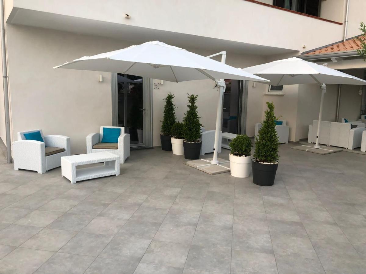 Invilla Bed&Breakfast - Quality Rooms Santa Maria di Castellabate Exterior foto