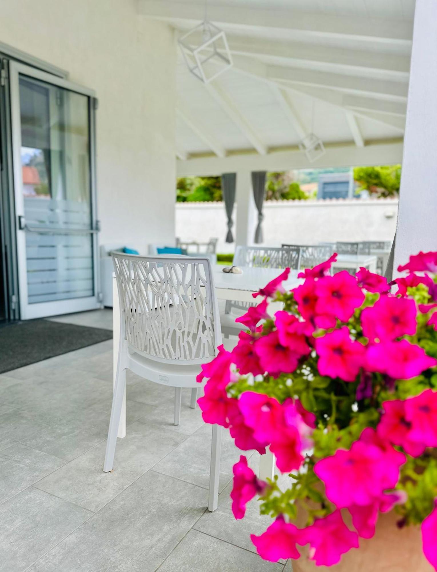 Invilla Bed&Breakfast - Quality Rooms Santa Maria di Castellabate Exterior foto